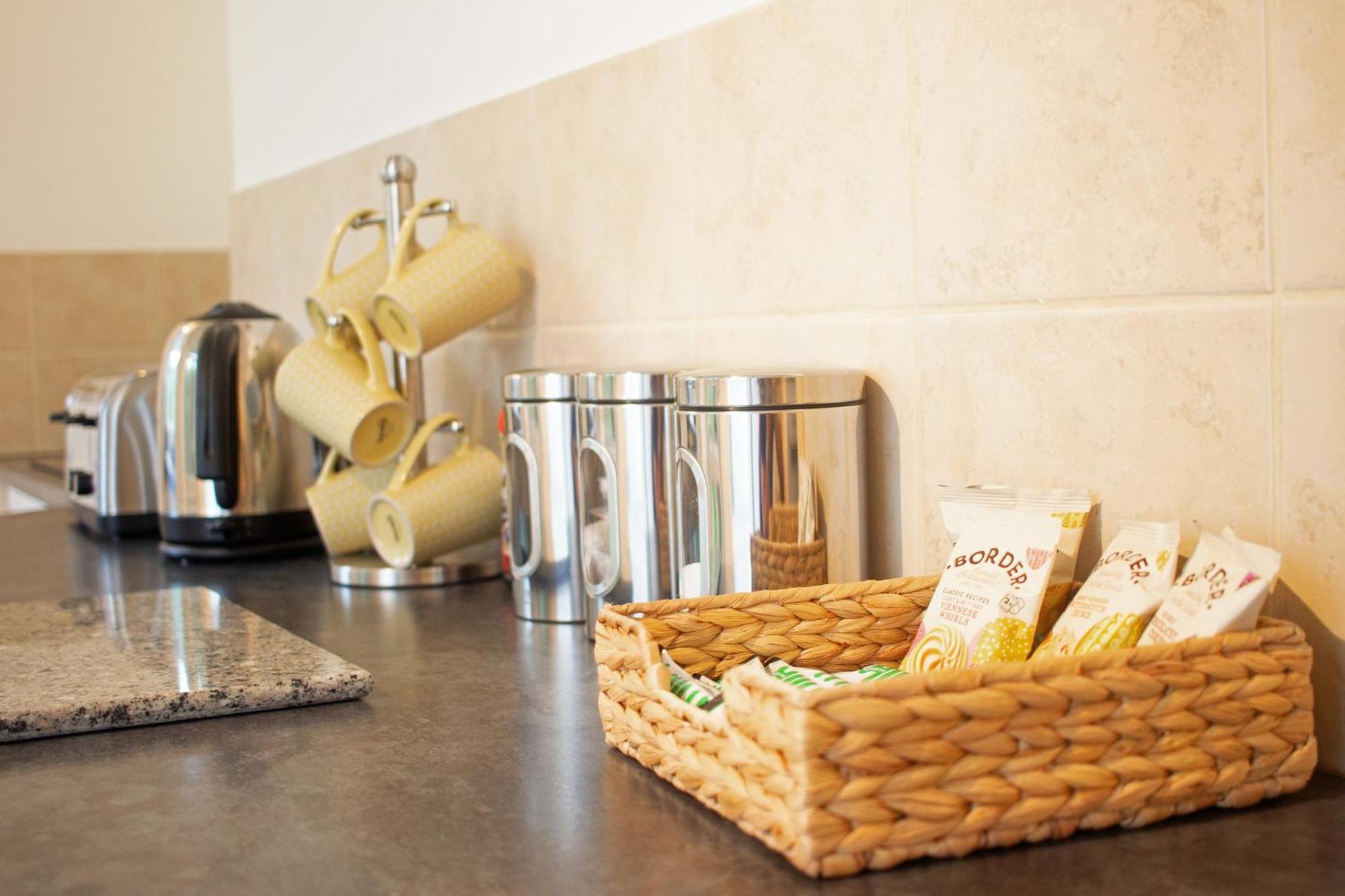 Raleigh Gf - Ground Floor 1 Bed Georgian Flat In The City Centre Free Parking And Wifi Exeter Luaran gambar